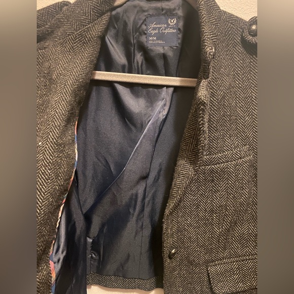 Cropped fashionable wool blazer - Picture 4 of 6